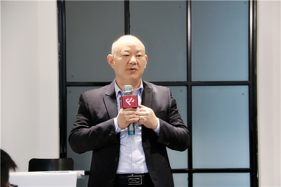 2019.4.9 知春再度签约 (7).jpg